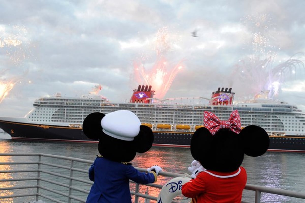 Disney dream cruise ship